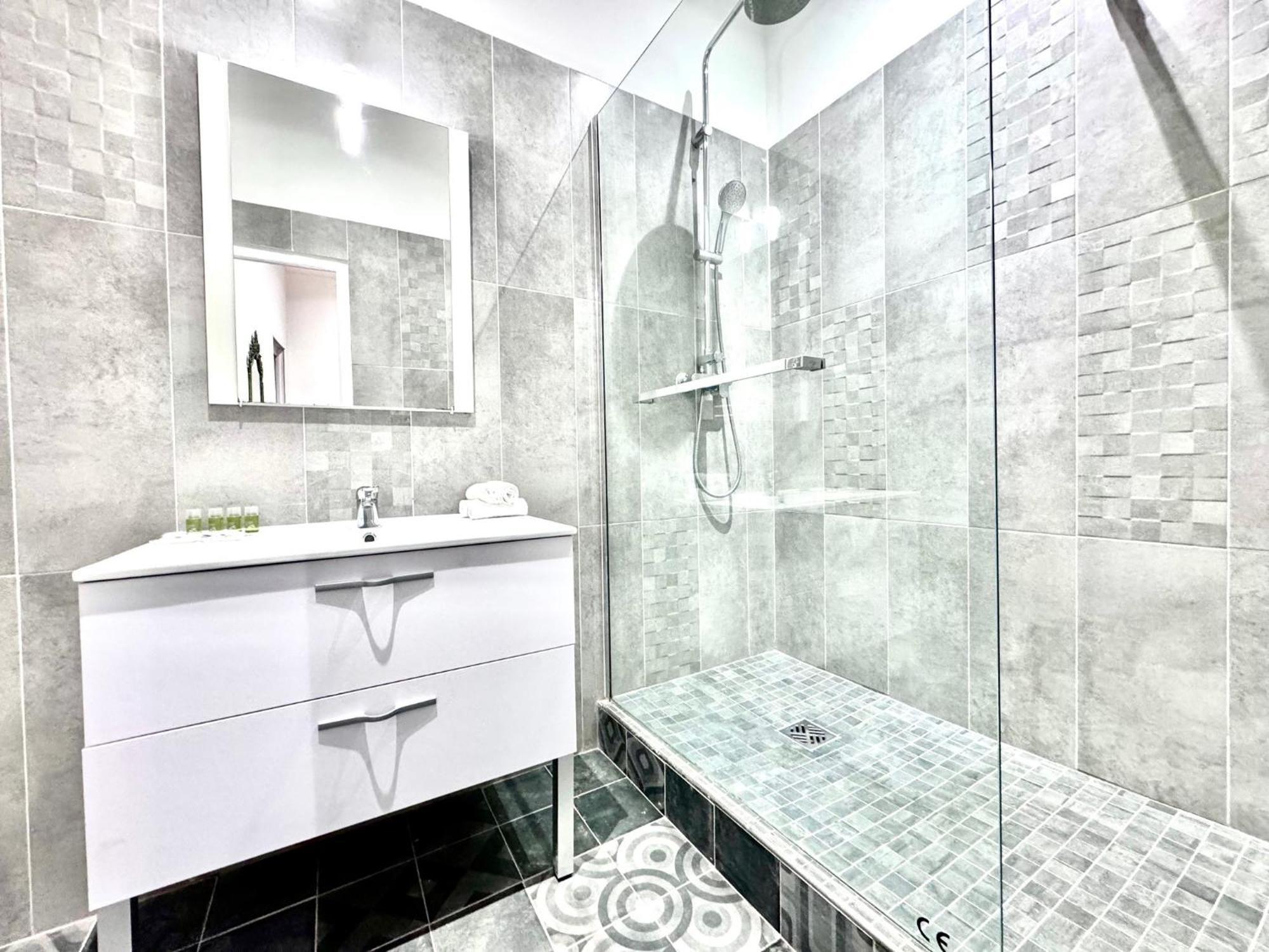 Aparthotel Riviera - Pont Vieux 2 - Old Town - Charm 2 Bedrooms Apartement Ac - 5Mn Beach 니스 외부 사진